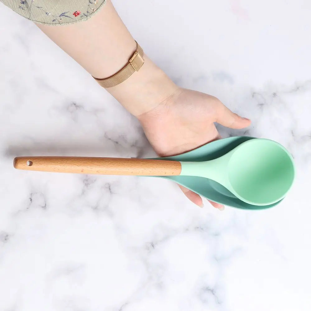 Silicone Spoon Holder Rest Pad Kitchen Utensils Spatula Eggbeater Heat Resistant Placemat Tray Insulation Mats Kitchen Tools