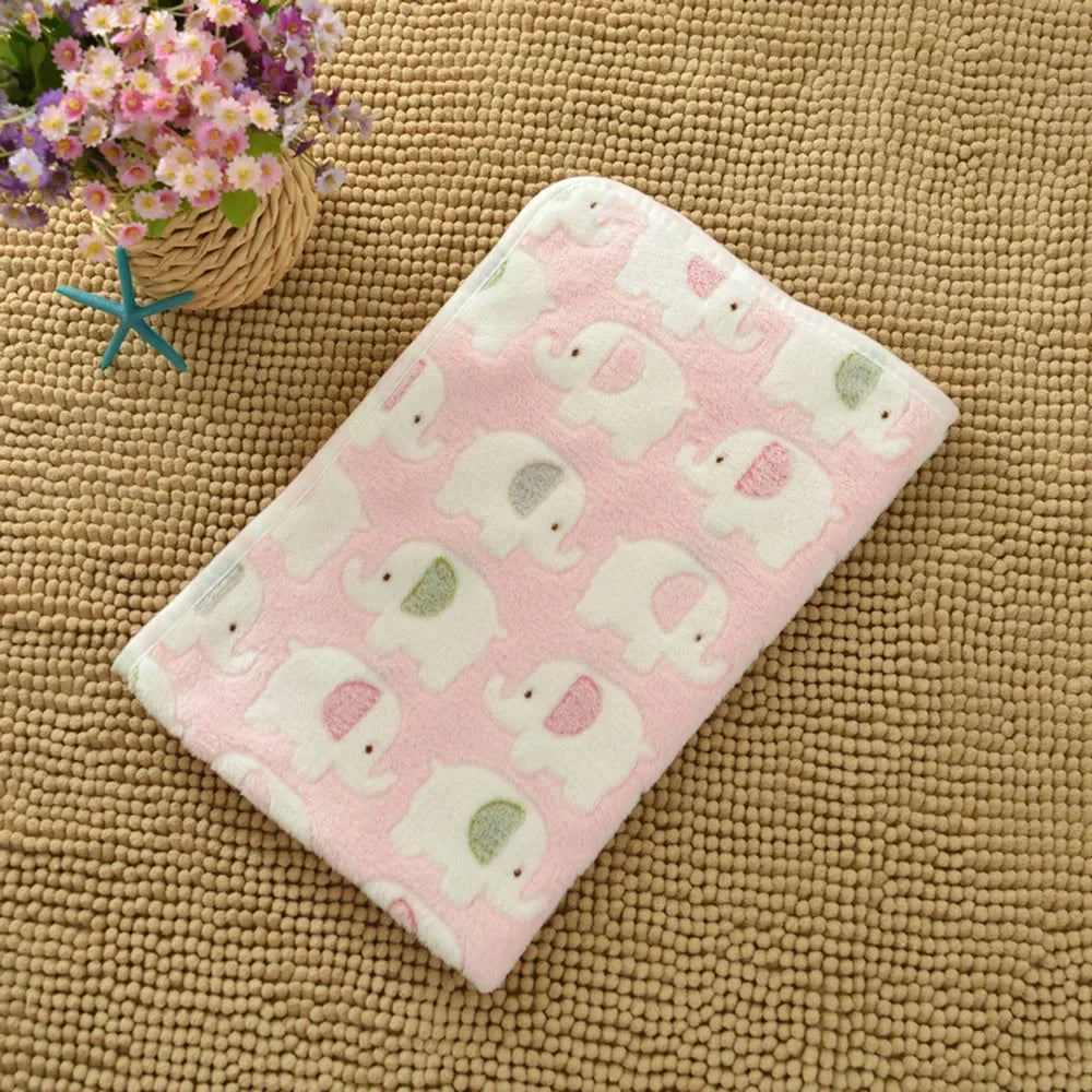 Cozy Fleece Pet Blanket - Soft Sleeping Mat for Dogs & Cats