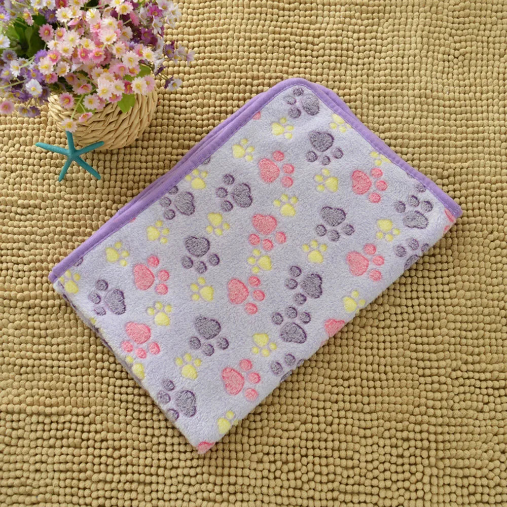 Cozy Fleece Pet Blanket - Soft Sleeping Mat for Dogs & Cats