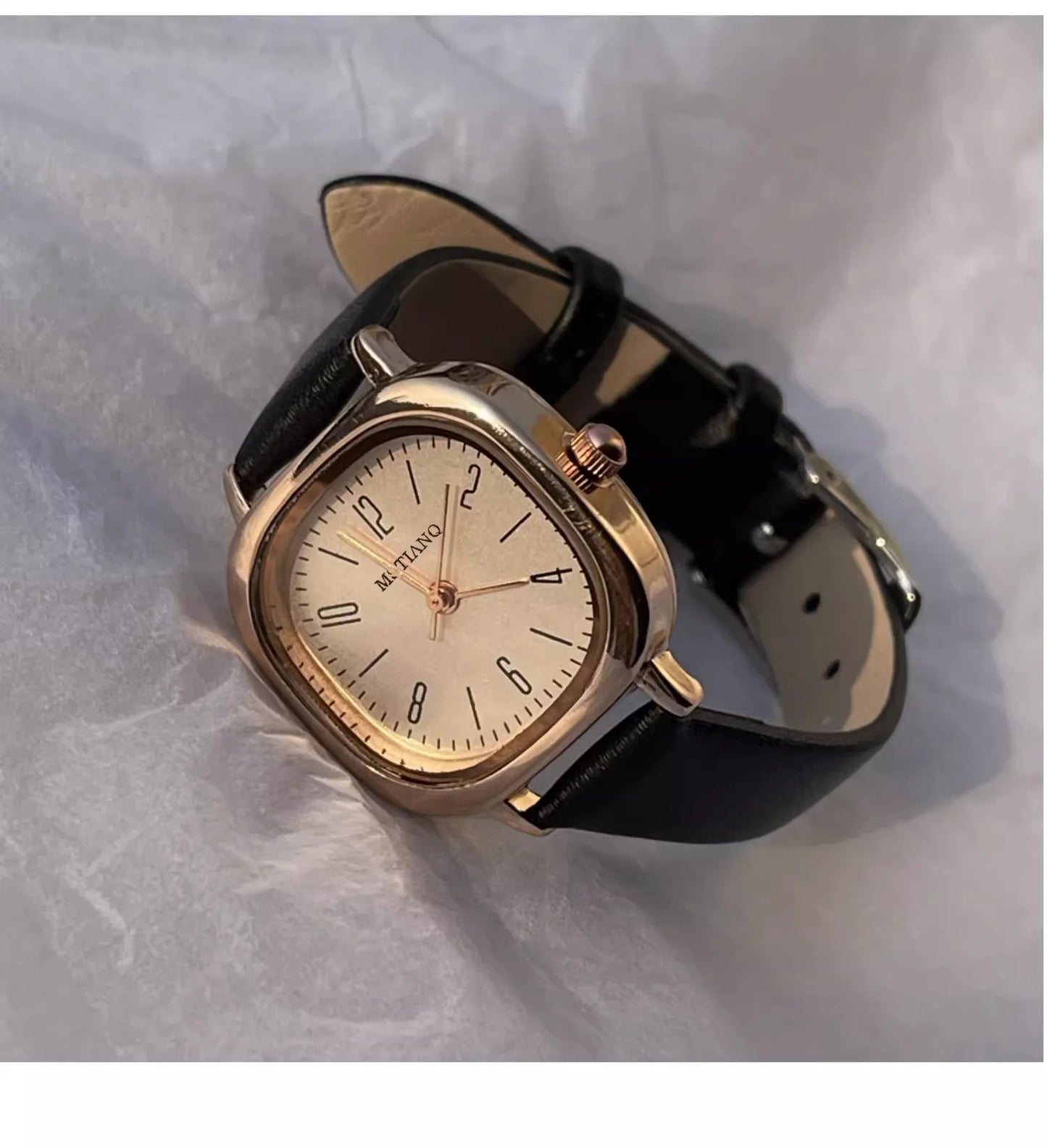 Casual Wrist Watches Retro Square Quartz Digital Mini Dial Leather Strap Fashionable Clock Waterproof Wristwatch for Women