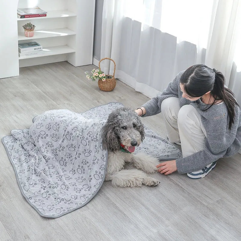 Paws Pattern Pet Blanket - Soft Fluffy Travel Mat & Bed for Cats and Dogs