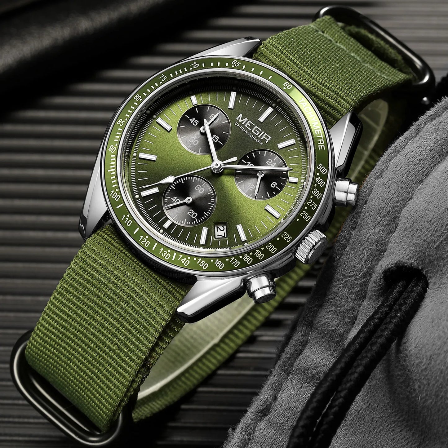 MEGIR Fashion Men Quartz Wristwatches Military Sport Watches Canvas Strap Waterproof Chronograph Clock Gift for Men Montre Homme