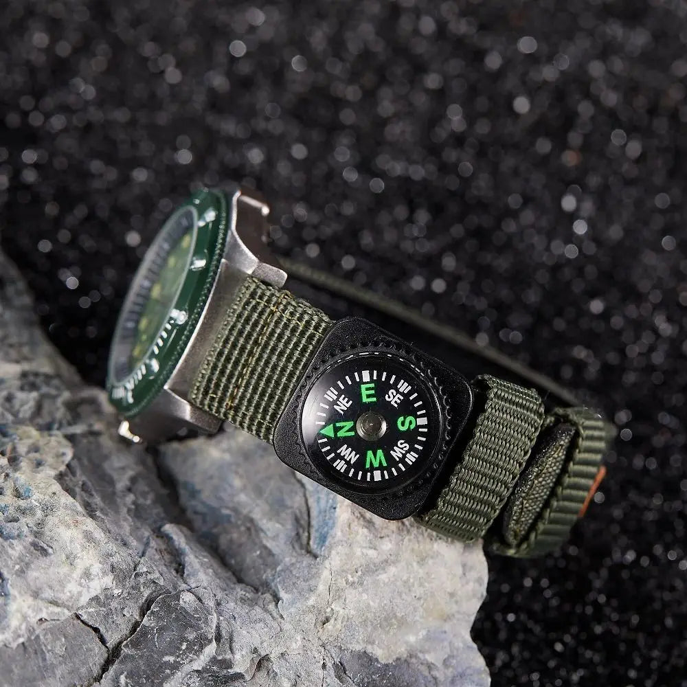 New Fashionable Minimalist Man Watch Luminous Canvas Strap Compass Mountaineering Watch Men's Quartz Watch relojes para hombres