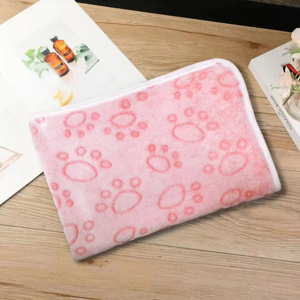 Cozy Fleece Pet Blanket - Soft Sleeping Mat for Dogs & Cats