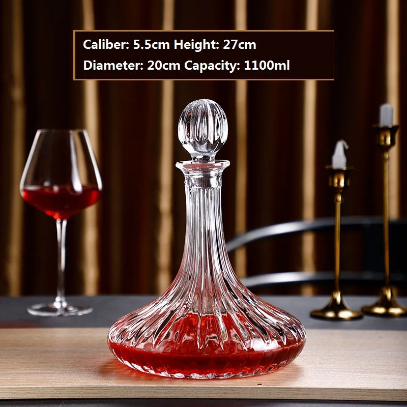 Hammer Pattern Crystal Whisky Decanter – 1100ml with Cover
