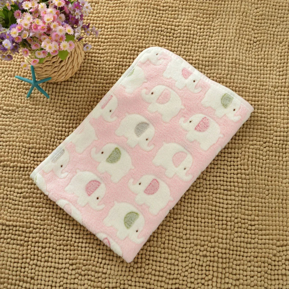 Cozy Fleece Pet Blanket - Soft Sleeping Mat for Dogs & Cats