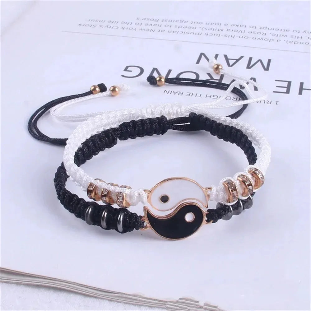 Couple Tai Chi Flip Bracelet Set – Black & White Adjustable Charm Bracelets (2 PCS)
