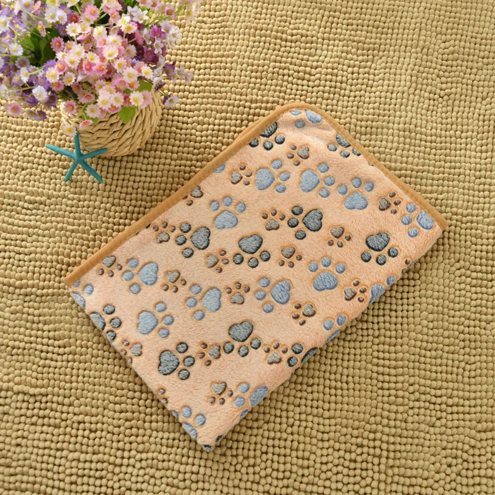 Cozy Fleece Pet Blanket - Soft Sleeping Mat for Dogs & Cats