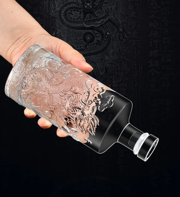 Dragon Engraved 500ML Round shaped whiskey decanter barware Alcohol Bottle for Liquor Scotch Bourbon