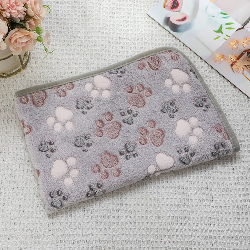 Cozy Fleece Pet Blanket - Soft Sleeping Mat for Dogs & Cats