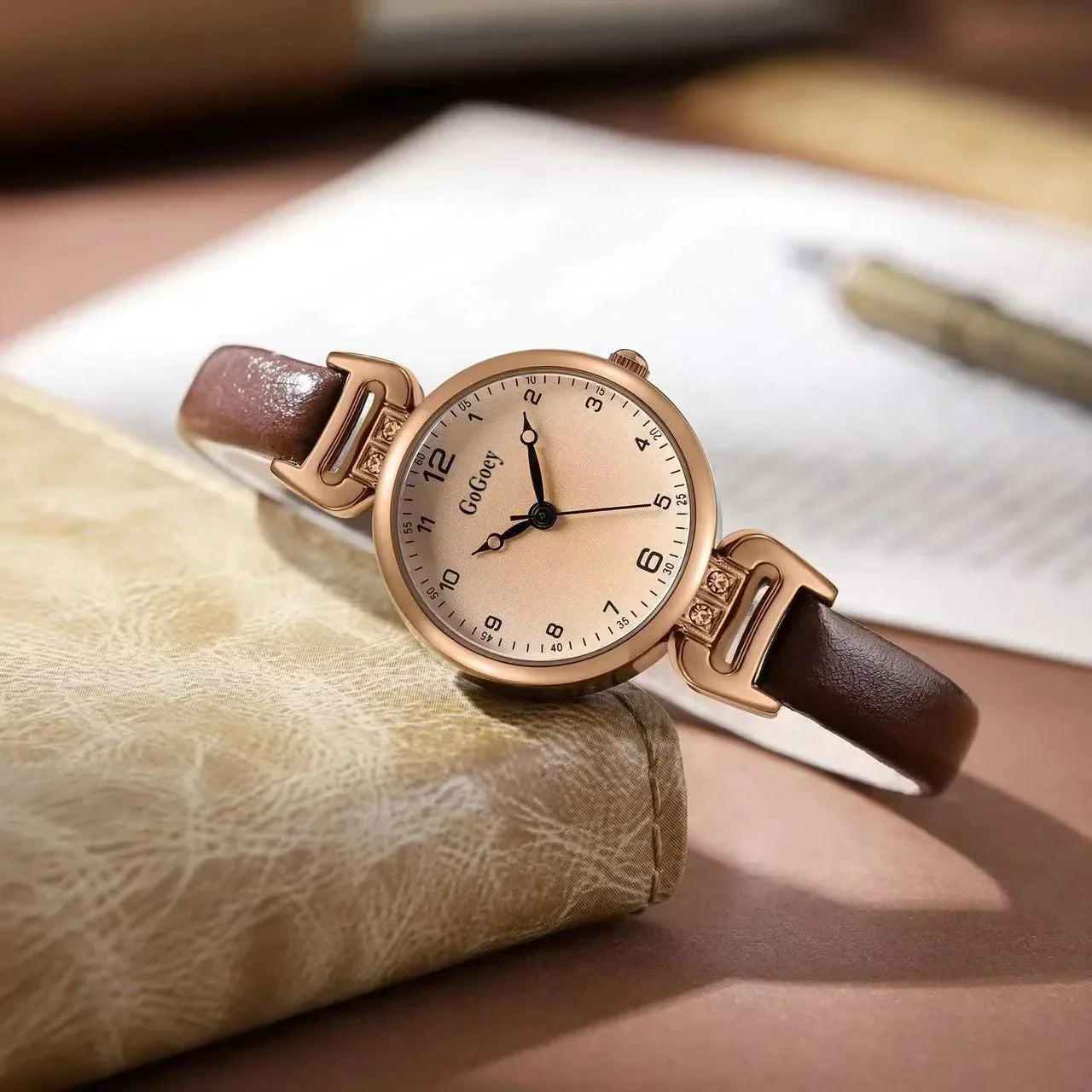 Retro High-end Round Dial Quartz Watches for Women PU Leather Strap Wristwatches Fashion Simple Temperament Girls Watch Gifts