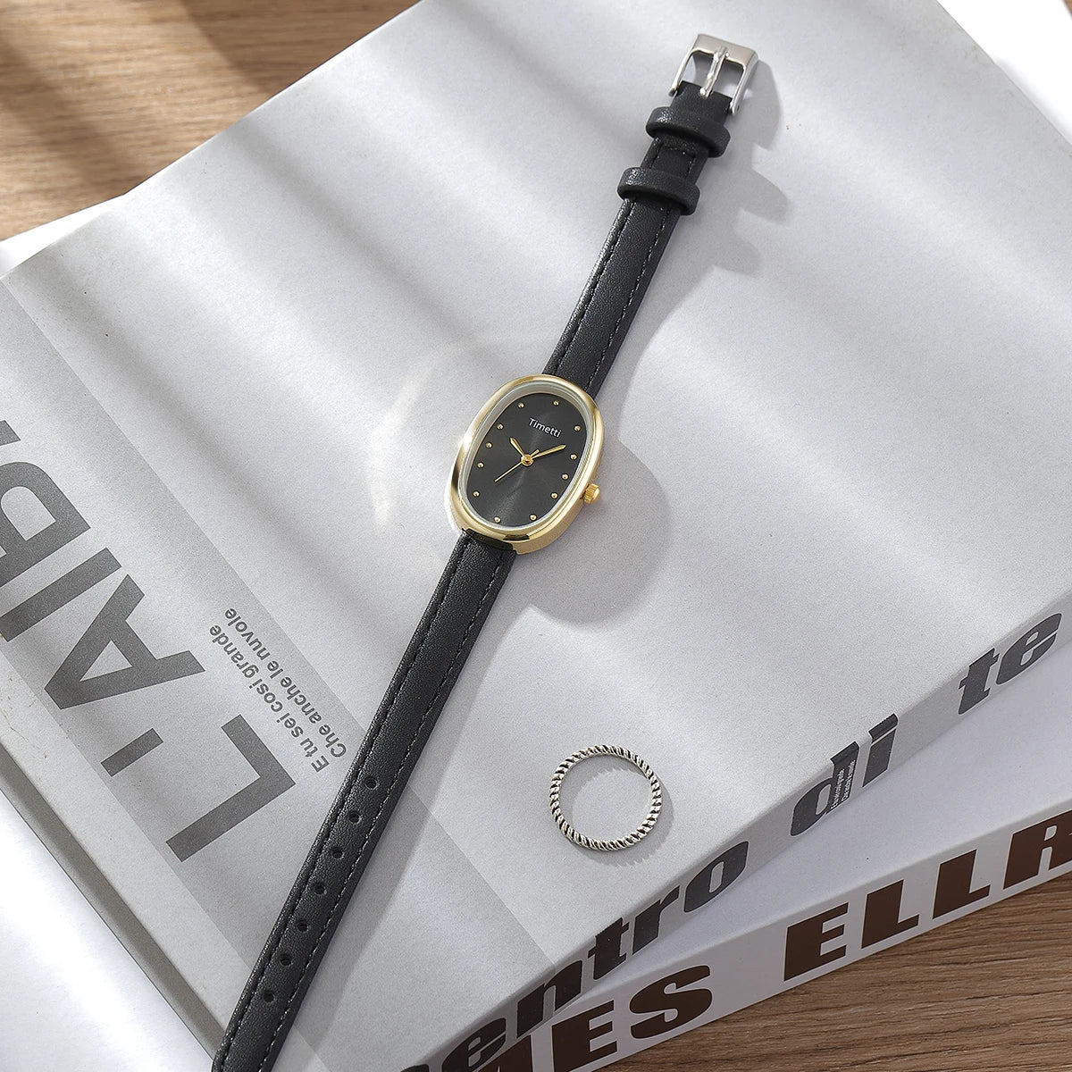 1 Piece of Women's Literary Belt Casual Retro Small Square Quartz Watch Suitable for Daily Wear