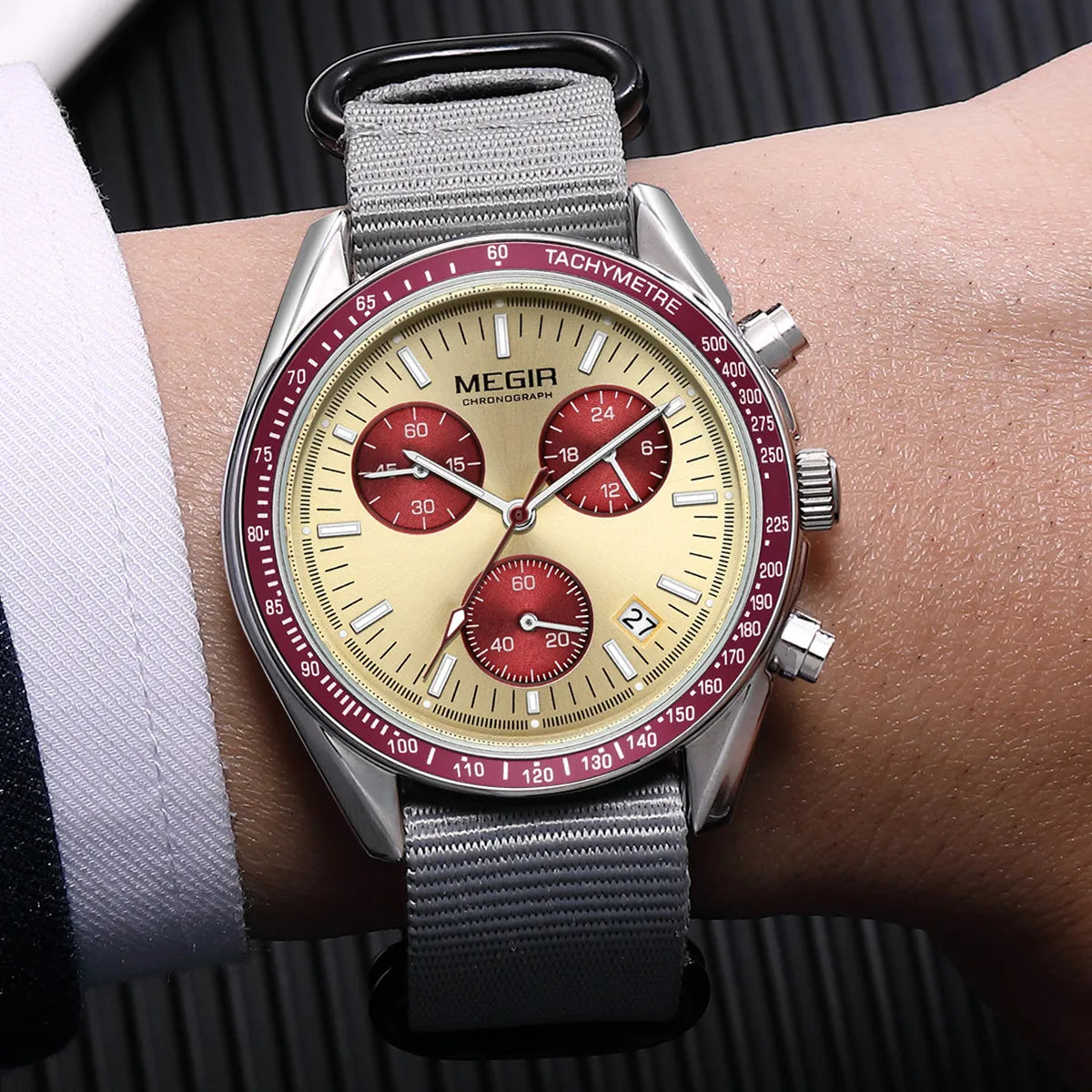 MEGIR Fashion Men Quartz Wristwatches Military Sport Watches Canvas Strap Waterproof Chronograph Clock Gift for Men Montre Homme