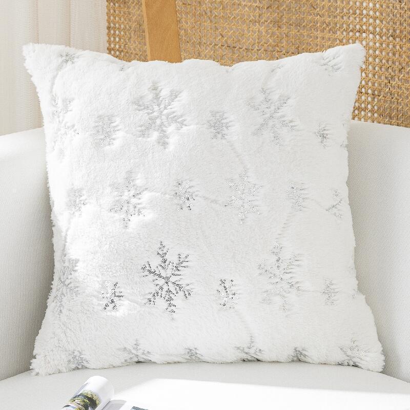 Christmas Plush Snowflake Sequin Pillow Cover – Festive Rabbit Hair Cushion Case for Holiday Decor