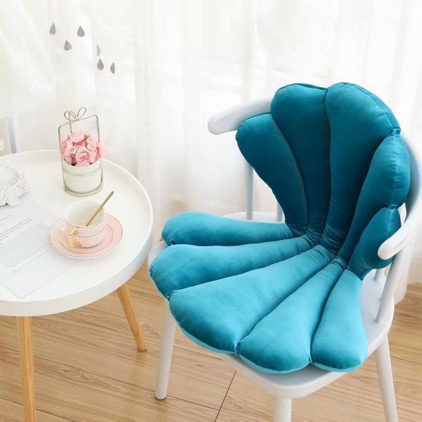 Luxurious Velvet Shell Chair Cushion 75x50cm – Unique Rose Seat Pillow for Restaurant, Girly Room & Home Decor