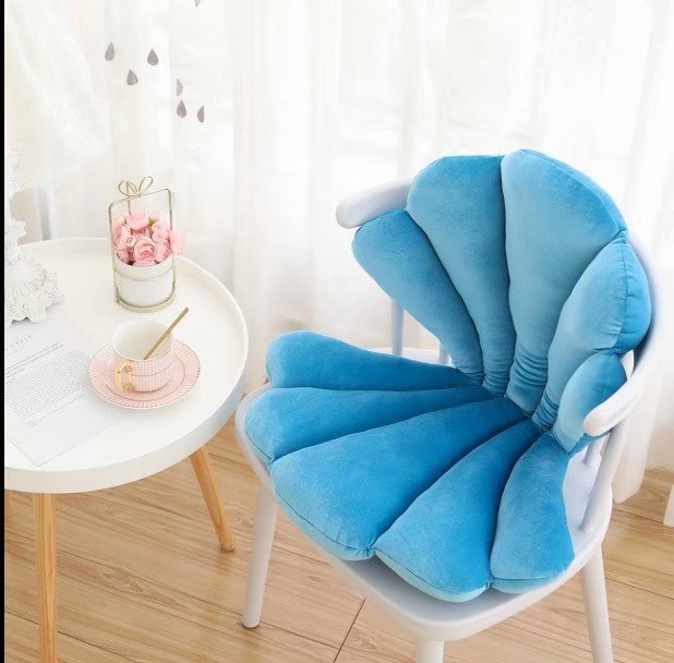 Luxurious Velvet Shell Chair Cushion 75x50cm – Unique Rose Seat Pillow for Restaurant, Girly Room & Home Decor