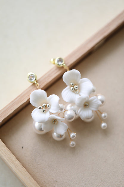 Ceramic Flower Pearl Hairpin – Elegant Bridal Hair Plug for Women