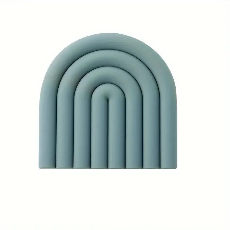 Cloud-Shaped Silicone Coasters – Multi-Color Heat-Resistant Non-Slip Kitchen Trivets & Table Mats