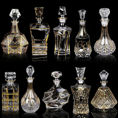 Crystal Red Wine Decanter with Gold Line – Whiskey & Liquor Dispenser Jug