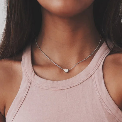 Minimalist Tiny Heart Love Necklace – Dainty Clavicle Chain