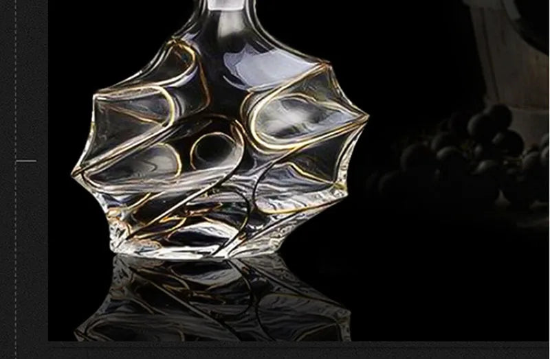 Crystal Red Wine Decanter with Gold Line – Whiskey & Liquor Dispenser Jug