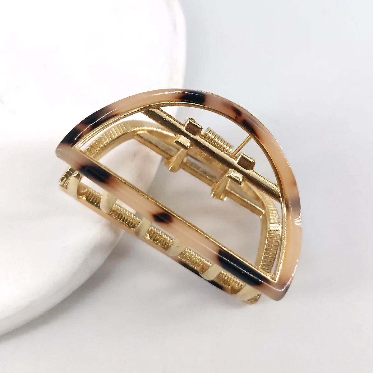 Mini Half-Round Acetate Hair Claw Clip – Fashion Hairpin Gripper for Women (5cm)