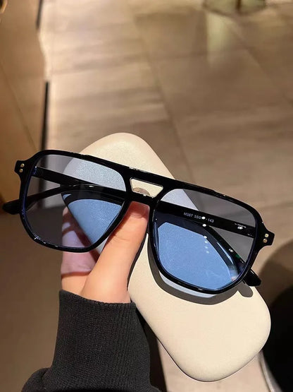 Vintage Oversized Square Sunglasses – UV400 Retro Shades for Men & Women
