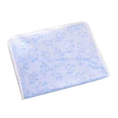 Paws Pattern Pet Blanket - Soft Fluffy Travel Mat & Bed for Cats and Dogs - BeeTrendyShop.COM