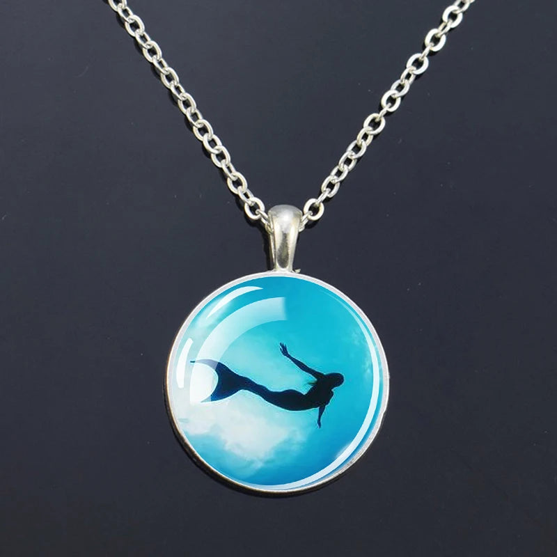 Ocean Marine Animal Glass Dome Pendant Necklace – Sea Turtle, Dolphin & Starfish Long Chain