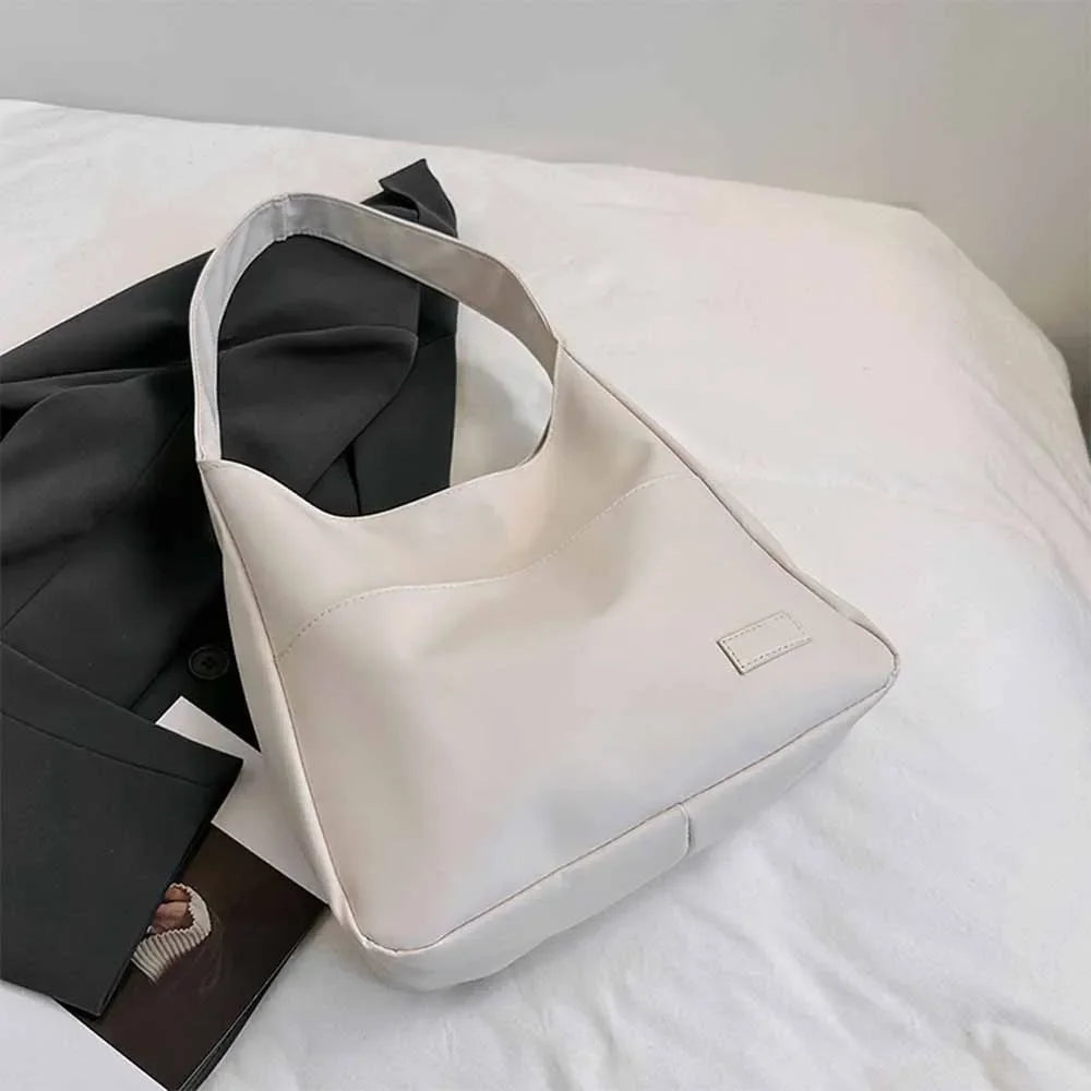 Simple and casual retro shoulder bag, trendy for casual commuting, large capacity tote bag