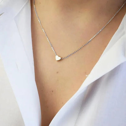 Minimalist Tiny Heart Love Necklace – Dainty Clavicle Chain