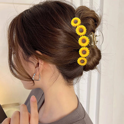 Sweet Flower Hair Claw Clip – Cute Ponytail Hairpin for Women