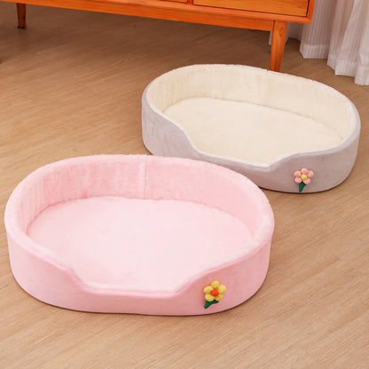 All-Season Plush Pet Bed - Windproof, Elastic Kennel Mat for Dogs & Cats - BeeTrendyShop.COM