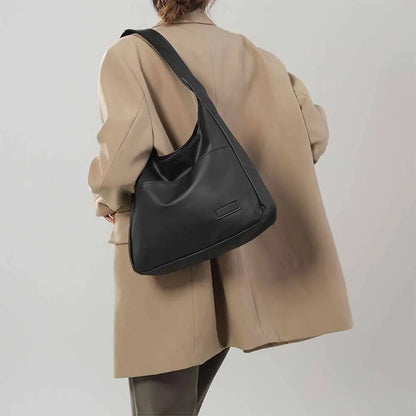 Simple and casual retro shoulder bag, trendy for casual commuting, large capacity tote bag - BeeTrendyShop.COM