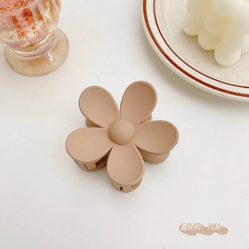 Large Acrylic Hair Claw Clip – Korean Style Coffee Color Hairpin for Women & Girls