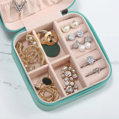 Portable Mini Jewelry Storage Box for Travel – Compact Organizer for Rings, Earrings & Necklaces