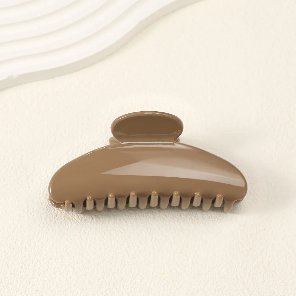 11CM Large Hair Claw Clip – Simple Plastic Crab Clamp for Women & Girls
