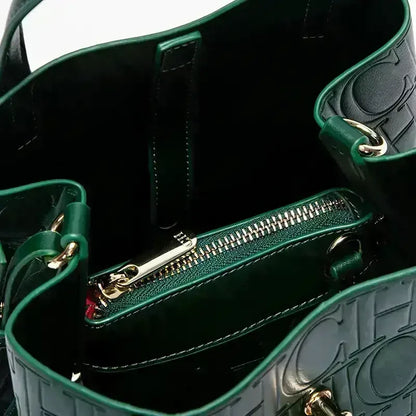 CH Large Capacity Handbag Luxury Brand Temperament Letter Print with Lock Design 2025 Trendy Women's Crossbody Bag - BeeTrendyShop.COM