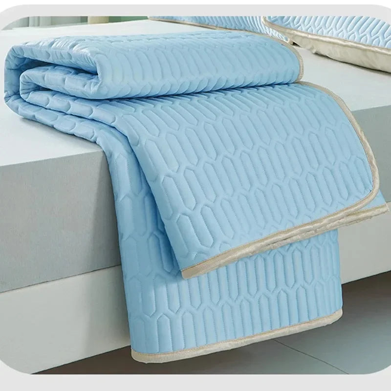 Soft Luxury Plush Bedspread – Thick Winter Fitted Sheet Machine Washable Deep Pocket Design