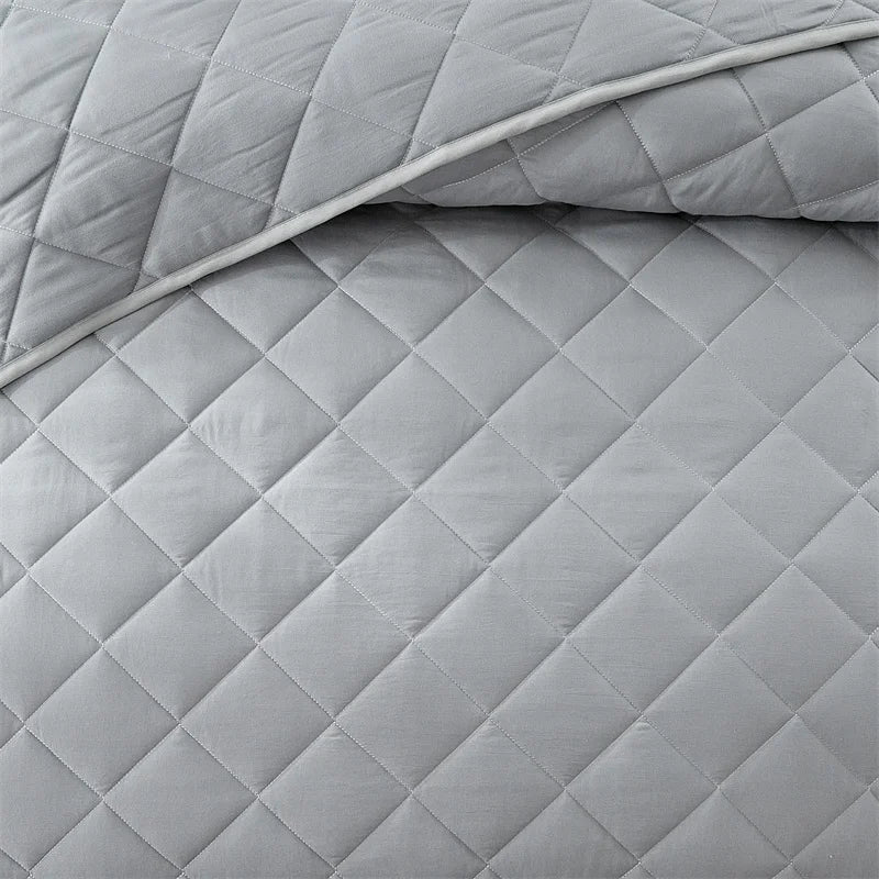 Soft All-Season Queen Quilt Bedding Set – Lightweight Coverlet with Pillow Shams
