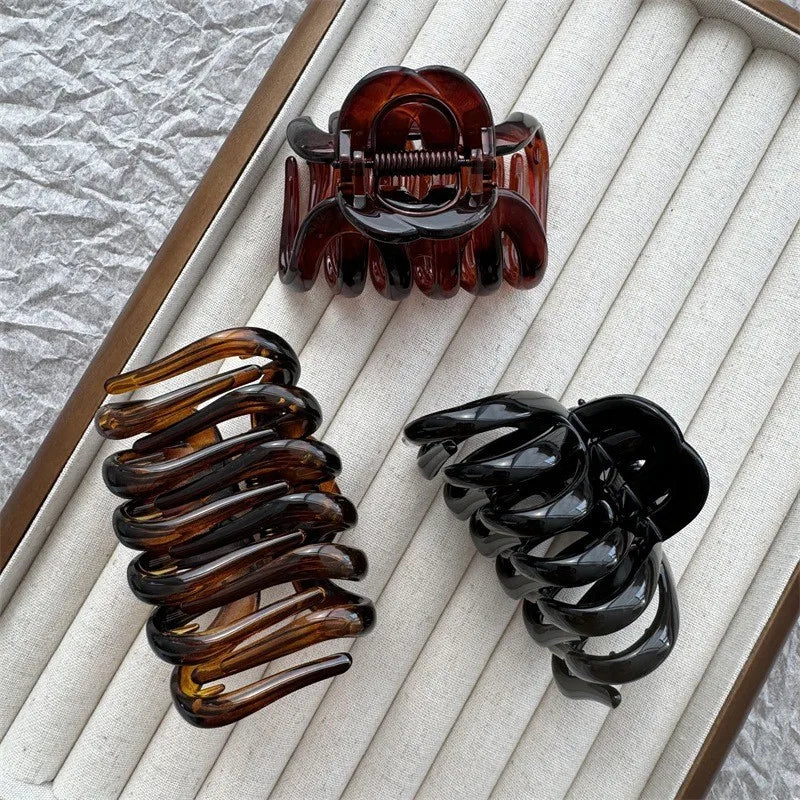 Large Hollow Out Hair Claw Clip – Plastic Crab Clamp for Women & Girls