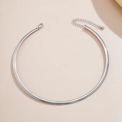 Chunky Circle Torques Choker Necklace – Elegant Women’s Collar