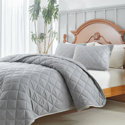 Soft All-Season Queen Quilt Bedding Set – Lightweight Coverlet with Pillow Shams