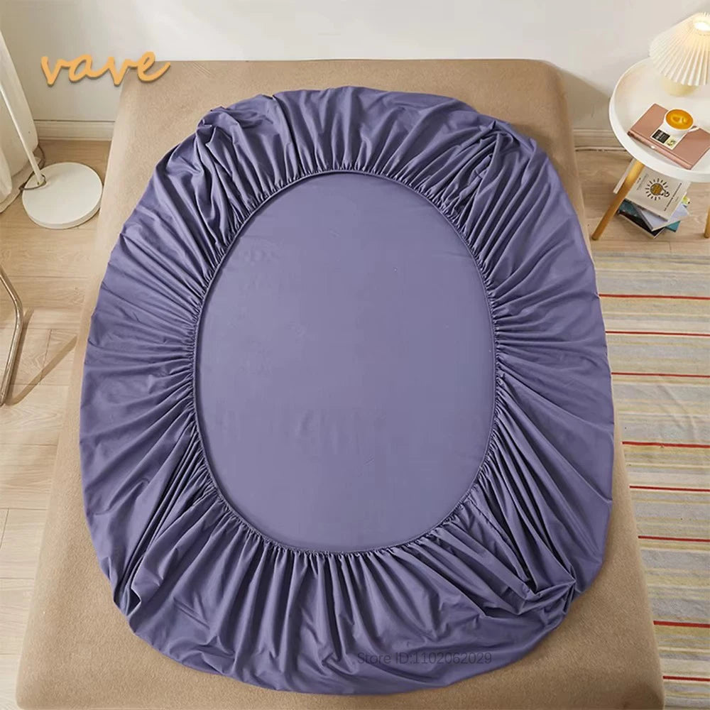Fitted Bed Sheet with 360° Elastic Band – Mattress Protector Cover for Single, Double, King & Queen 160x200