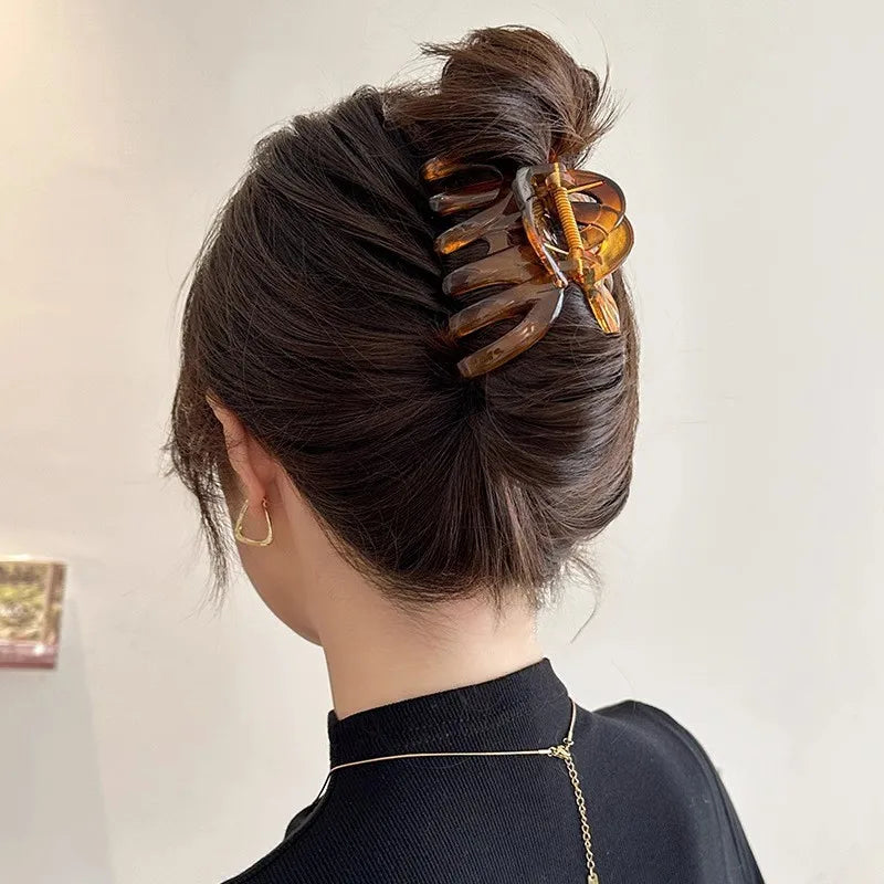 Large Hollow Out Hair Claw Clip – Plastic Crab Clamp for Women & Girls