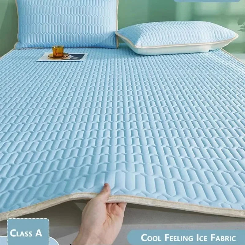 Soft Luxury Plush Bedspread – Thick Winter Fitted Sheet Machine Washable Deep Pocket Design
