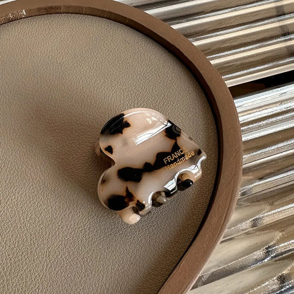Small Heart-Shaped Acetate Hair Claw Clip – Cute Hairpin for Girls & Women (3.5cm)