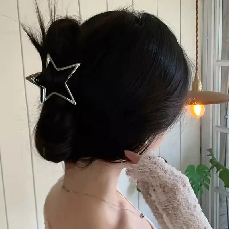 Hollow Star Hair Claw Clip – Y2K Sweet Cool Accessory for Women & Girls