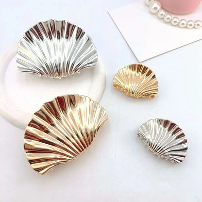 Metal Shell-Shape Hair Claw Clip – Irregular Texture Hairpin for Women & Girls