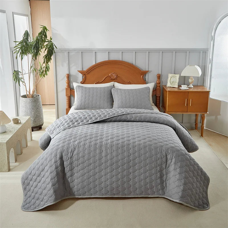 Soft All-Season Queen Quilt Bedding Set – Lightweight Coverlet with Pillow Shams